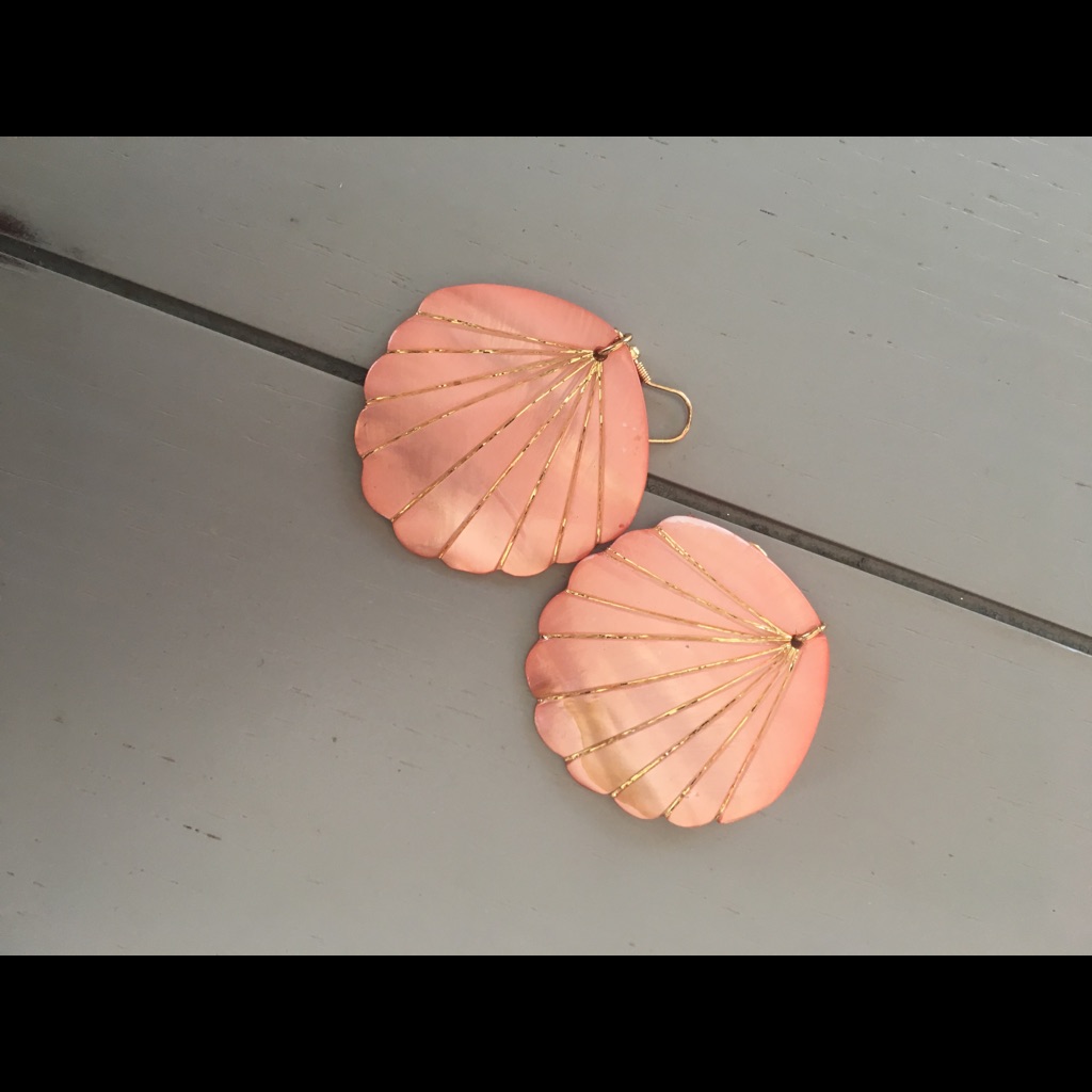 Fun Seashell Earring
